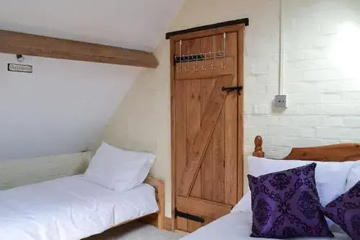 guest_rooms