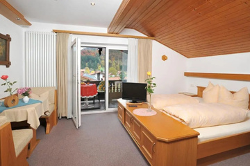 guest_rooms