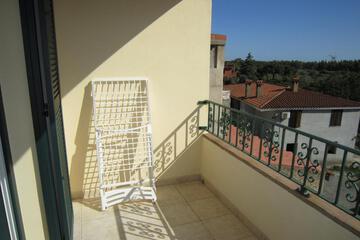 Photo 50