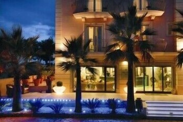 Front of property - evening/night