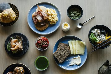Breakfast meal