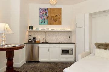 Private kitchenette
