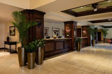 Jupiter Beach Resort & Spa