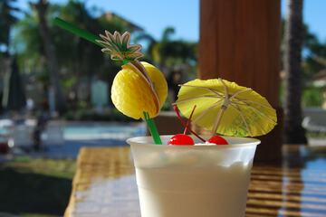 Poolside bar