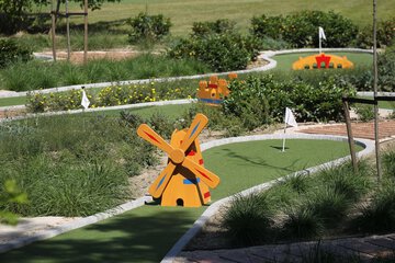 Children's play area - outdoor