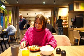 Breakfast area