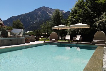 Rooftop pool