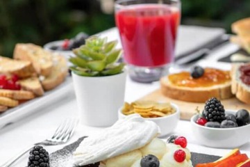 Breakfast meal