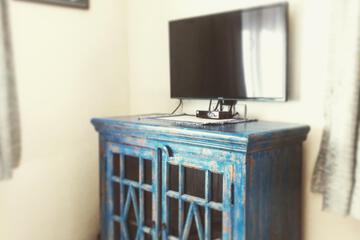 Room 01