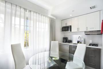 In-room dining
