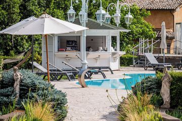 Poolside bar