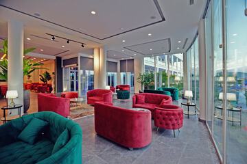 Lobby lounge