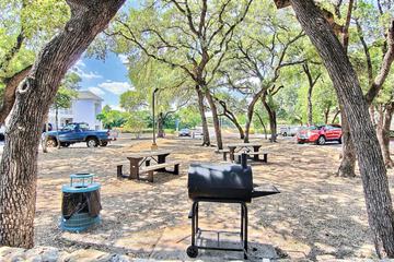 BBQ/picnic area