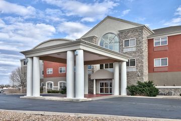 Holiday Express & Suites Portales by IHG