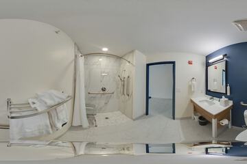 Room 19 of 34