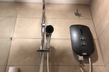 Bathroom shower