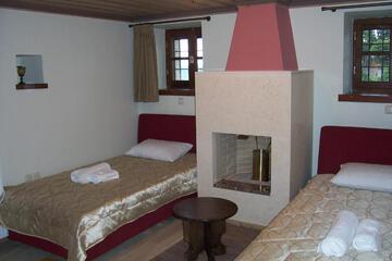 Photo 47