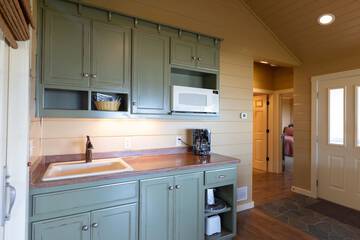 Private kitchenette