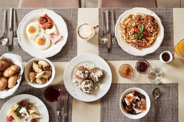 Breakfast meal