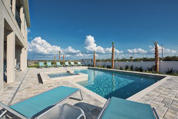 Private pool