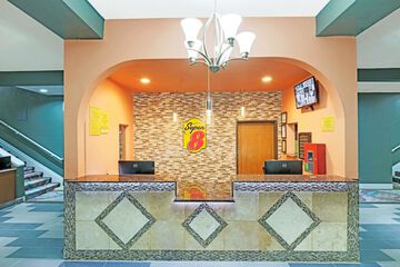 Hotel Interior 9 of 47