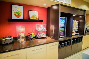 Breakfast/Coffee Service 23 of 35