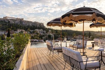 Rooftop pool
