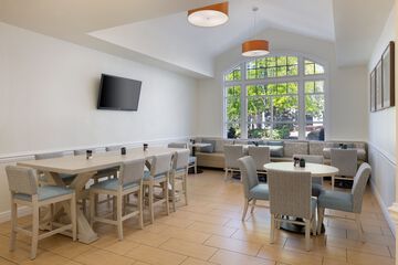 Breakfast/Coffee Service 36 of 47