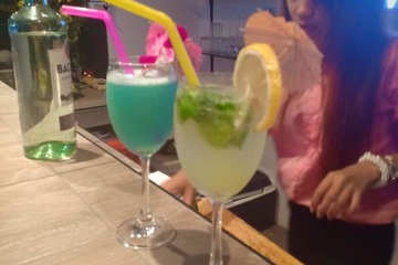 Poolside bar