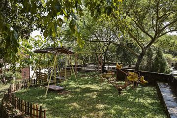 Children's play area - outdoor