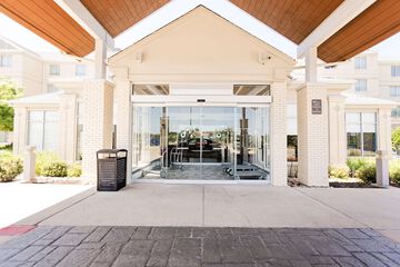 Hotel 2 of 75
