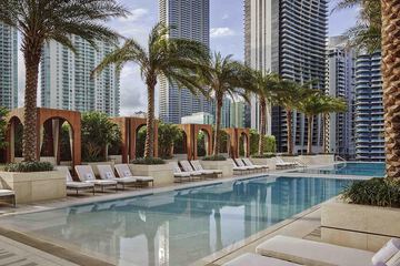 SLS LUX Brickell