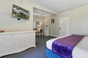 Room 58 of 149