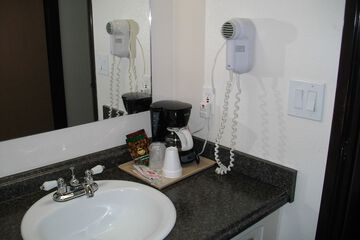 Bathroom sink