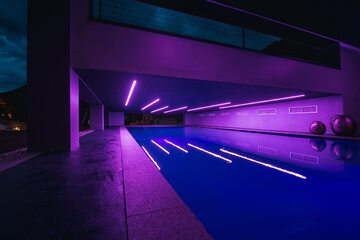 Exercise/lap pool