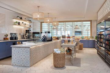 Snack bar