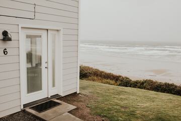 Beach/ocean view