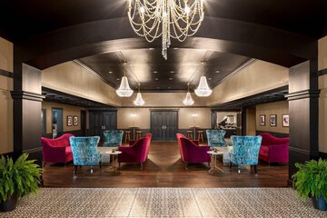 The Highlander Hotel Iowa City an Ascend Collection Hotel