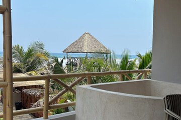 Private pool