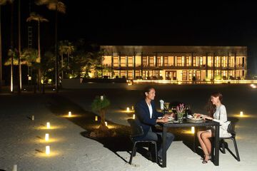 Couples dining