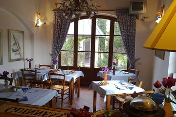 Breakfast area
