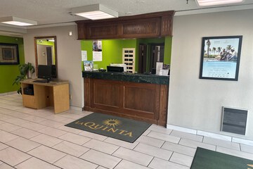 La Quinta Inn by Wyndham Omaha Southwest
