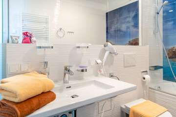 Bathroom sink