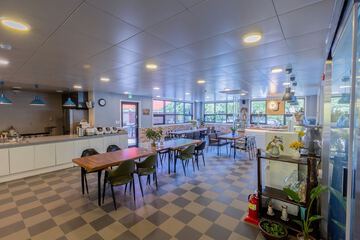 Cafe