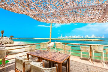Beach bar