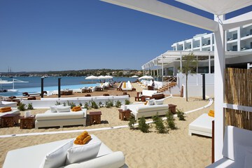 Sundeck