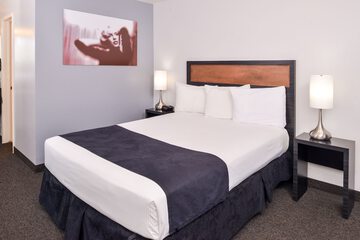 Room 28 of 48