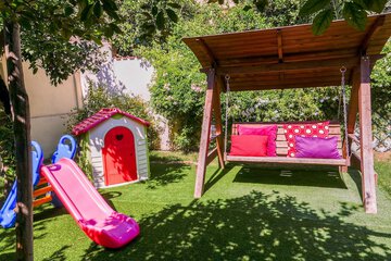 Children's play area - outdoor