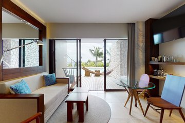Beach/ocean view