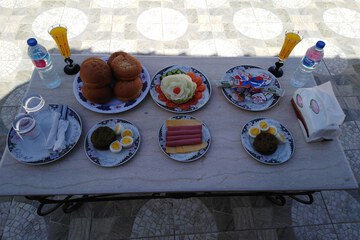Breakfast meal